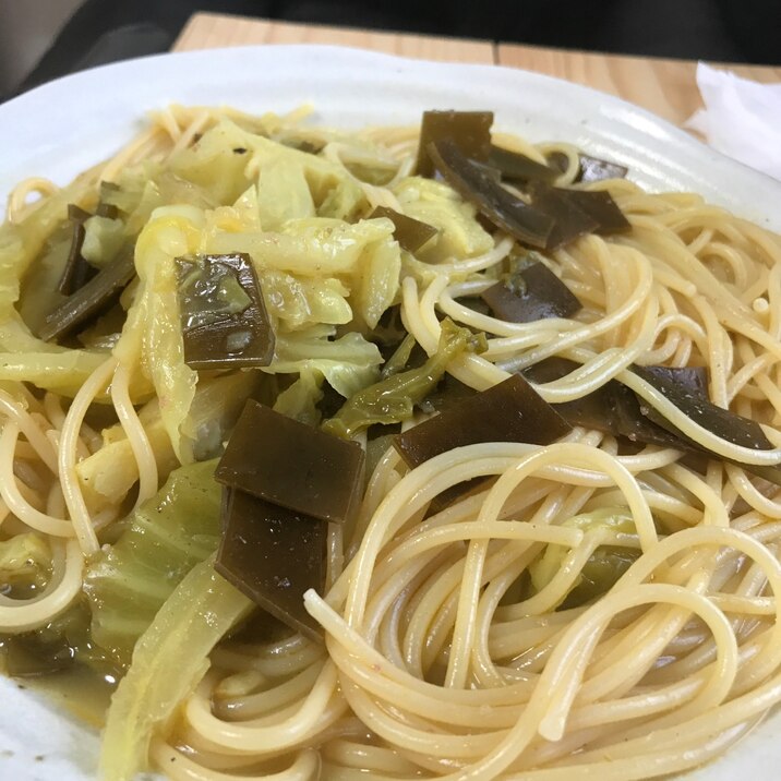 塩昆布で味付け、パスタ